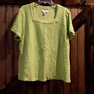 Womens short sleeved shirt